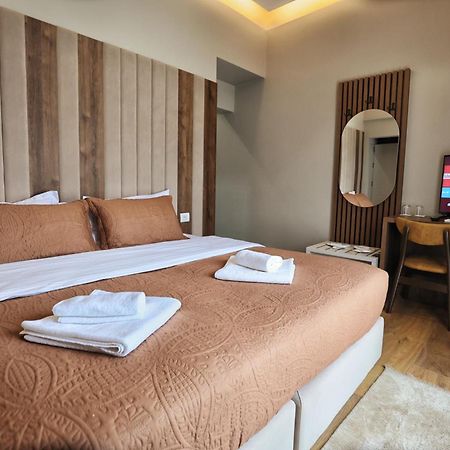 Vila Casablanca - Boutique Hotel & Restaurant Shkoder Ngoại thất bức ảnh