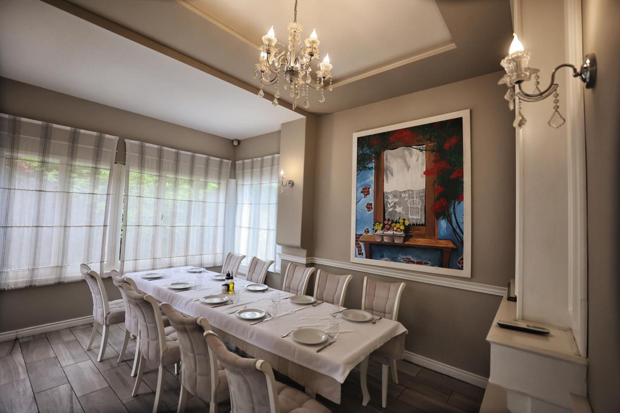 Vila Casablanca - Boutique Hotel & Restaurant Shkoder Ngoại thất bức ảnh