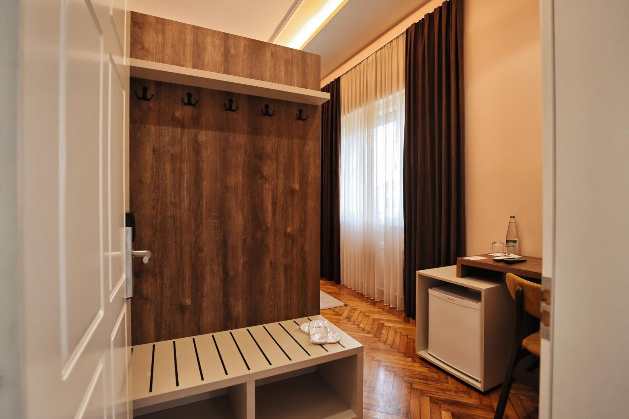 Vila Casablanca - Boutique Hotel & Restaurant Shkoder Ngoại thất bức ảnh