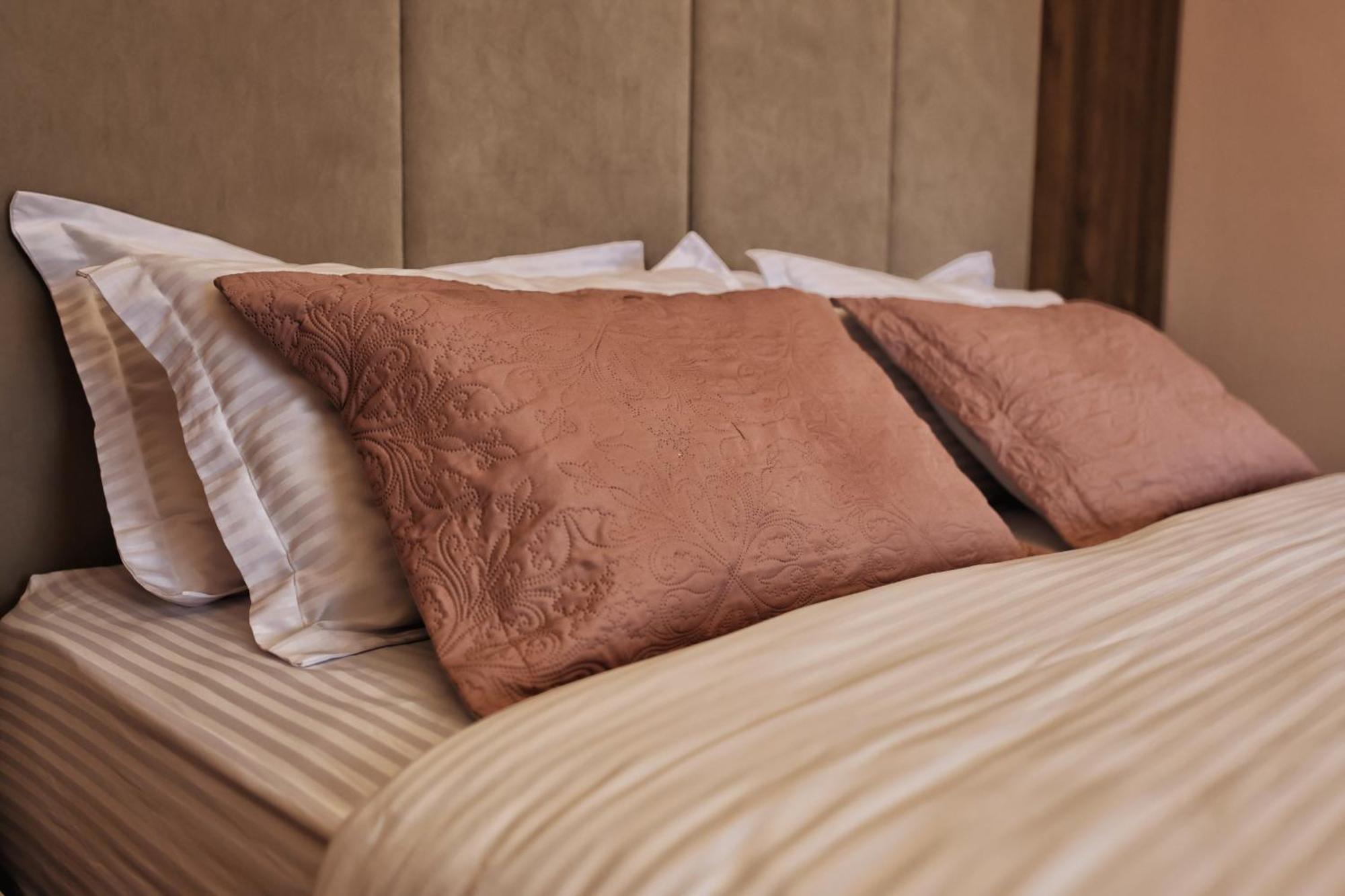 Vila Casablanca - Boutique Hotel & Restaurant Shkoder Ngoại thất bức ảnh