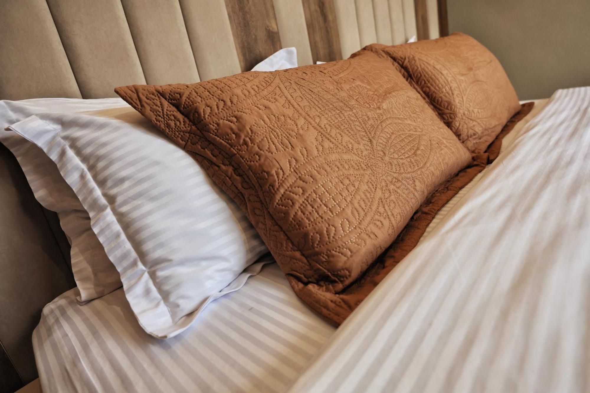 Vila Casablanca - Boutique Hotel & Restaurant Shkoder Ngoại thất bức ảnh