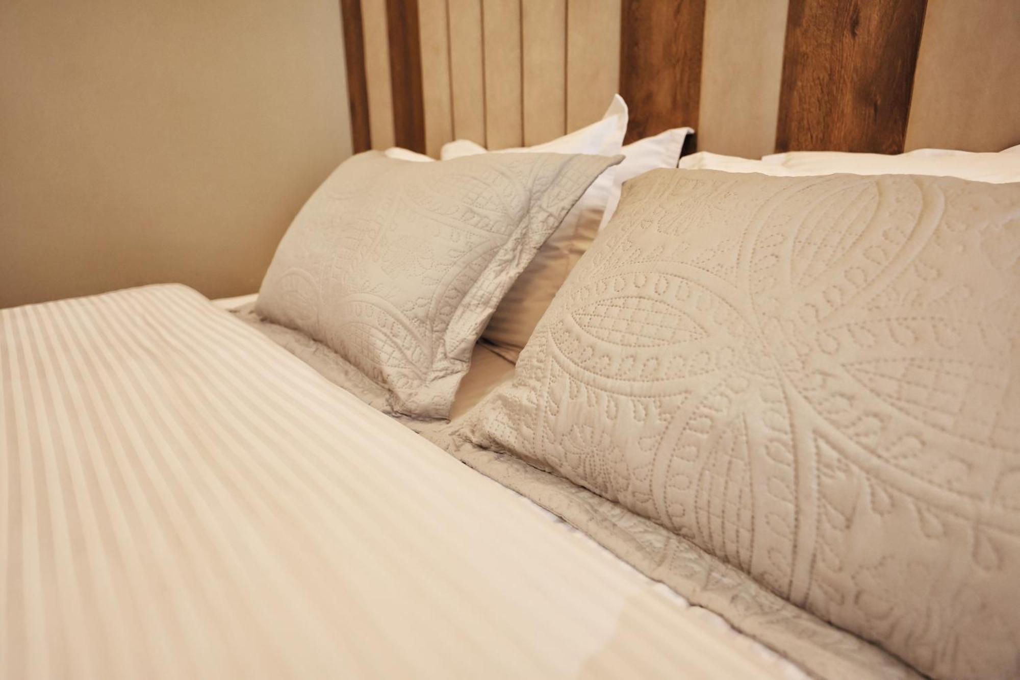 Vila Casablanca - Boutique Hotel & Restaurant Shkoder Ngoại thất bức ảnh