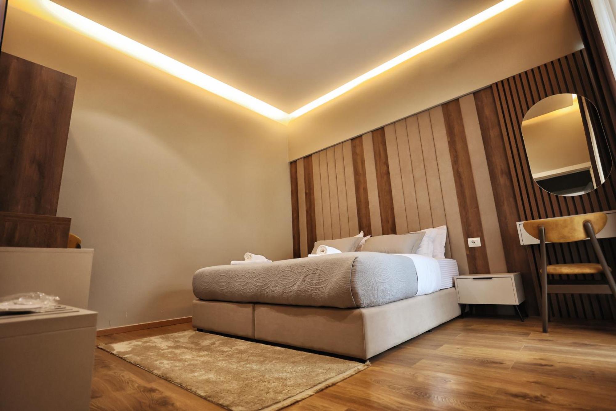 Vila Casablanca - Boutique Hotel & Restaurant Shkoder Ngoại thất bức ảnh
